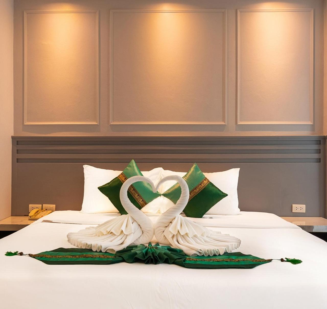 Fundee Boutique Hotel Patong Esterno foto