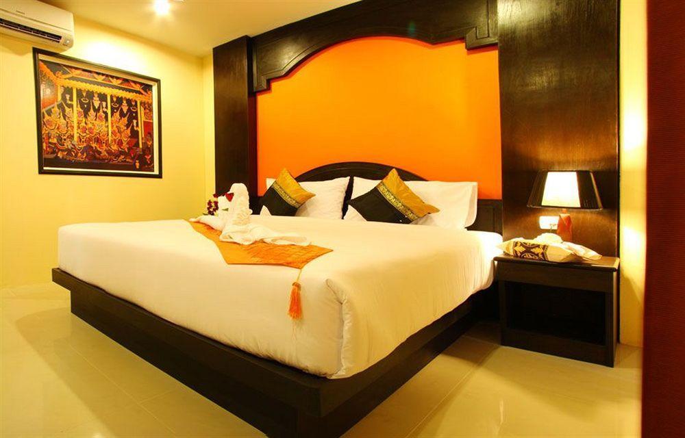 Fundee Boutique Hotel Patong Esterno foto