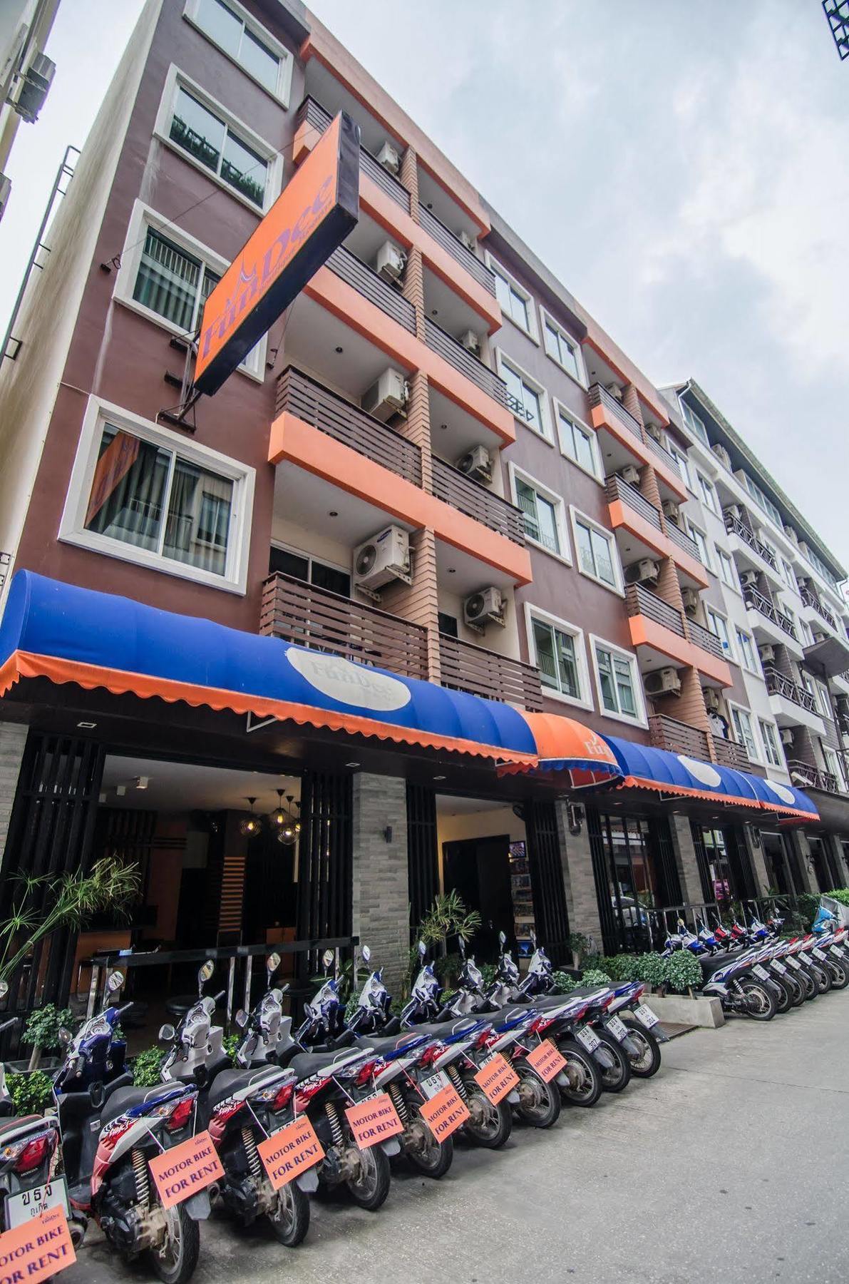 Fundee Boutique Hotel Patong Esterno foto
