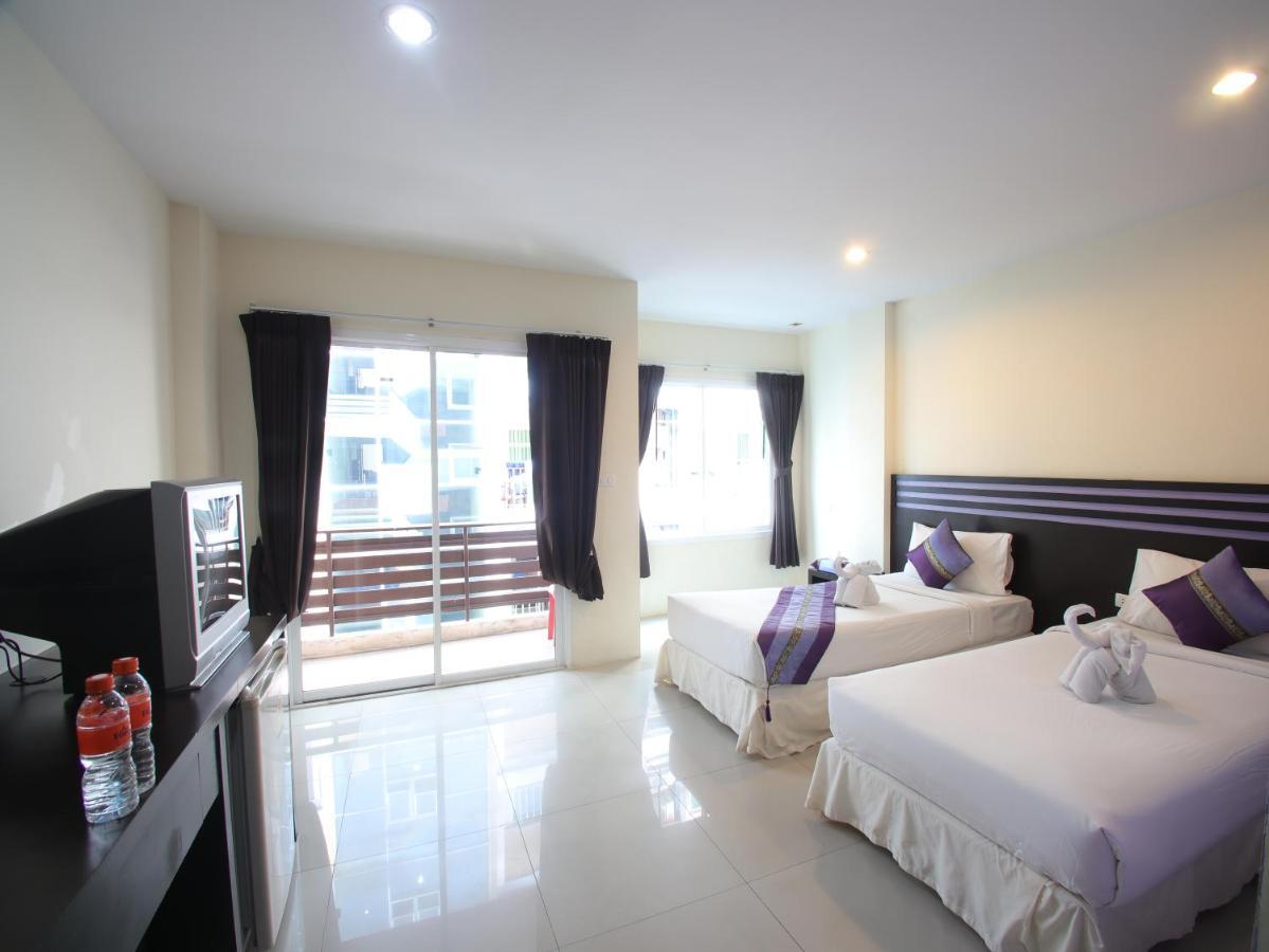 Fundee Boutique Hotel Patong Esterno foto